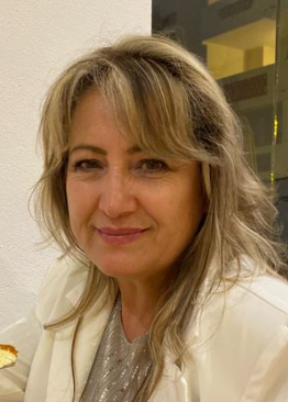 <em>Laura V.</em>